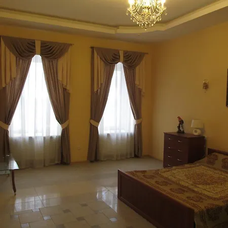 Rishelyevskiy Apartment *