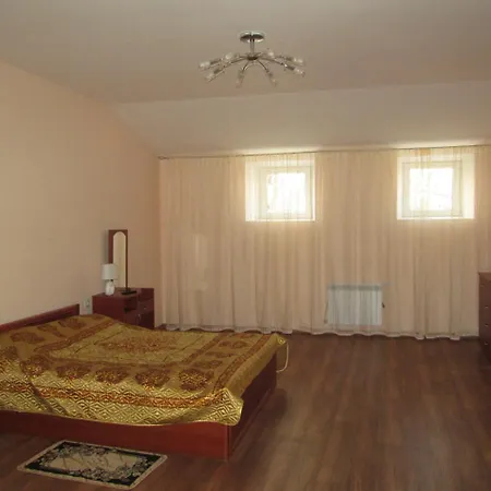 Rishelyevskiy Apartment *