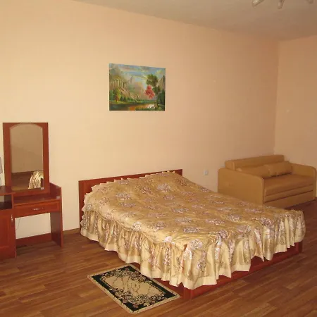 Rishelyevskiy Apartment *