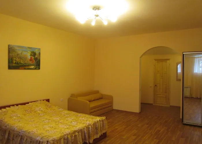 Rishelyevskiy Apartment *